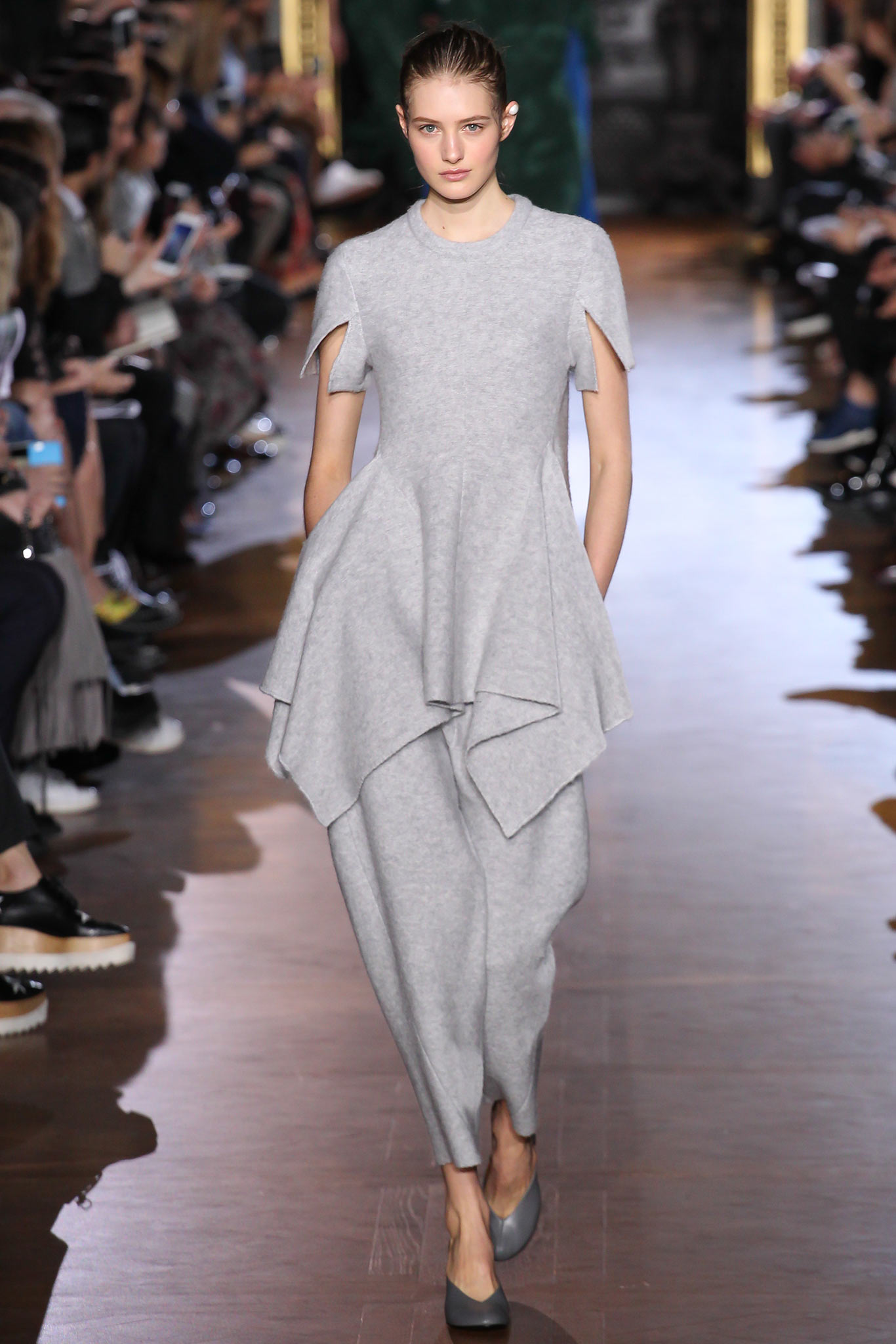 Stella McCartney F/W 2015 – Best Looks – Paris Fashion Week | What We Adore