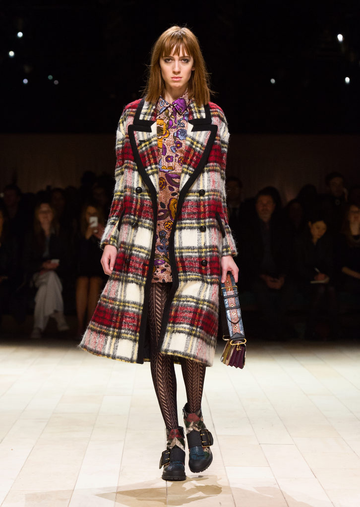 BURBERRY A PATCHWORK Full Runway Video WHAT WE ADORE