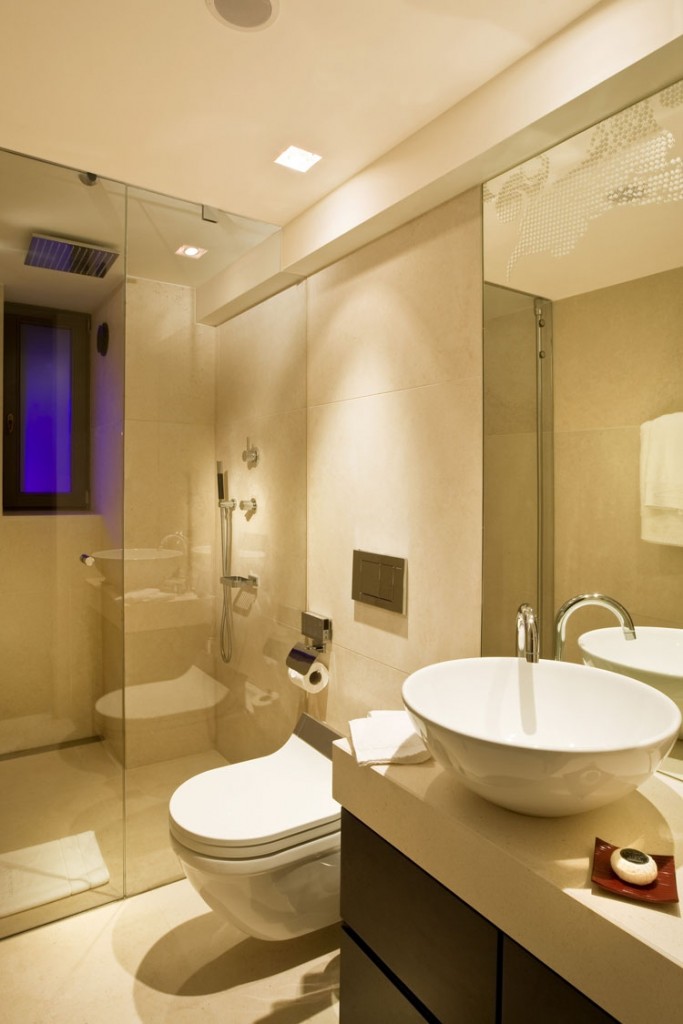 hotel-buddha-bar-budapest-superior-room-bathroom-01-750x1125
