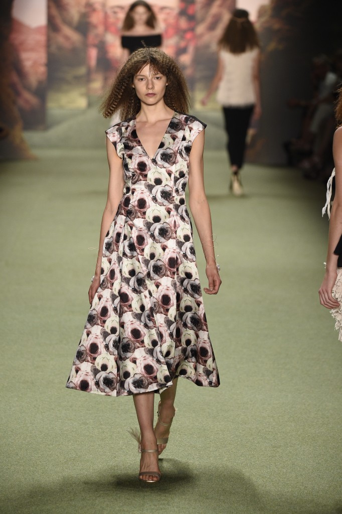 Marc Cain SS16 – “Future Romance” at Berlin Fashion Week | WHAT WE ADORE