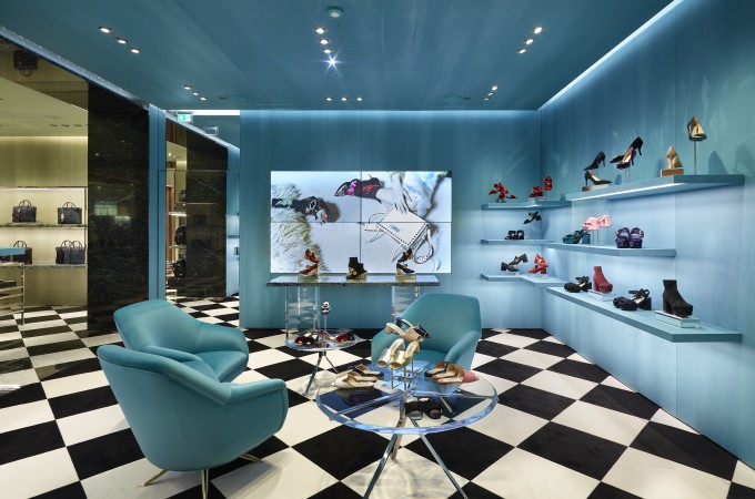 A NEW IMAGE FOR PRADA IN MUNICH'S DEPARTMENT STORE OBERPOLLINGER | What We  Adore